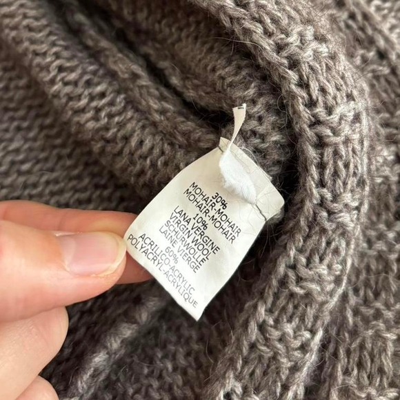 VINTAGE RUFFLE CARDIGAN - Picture 6 of 6